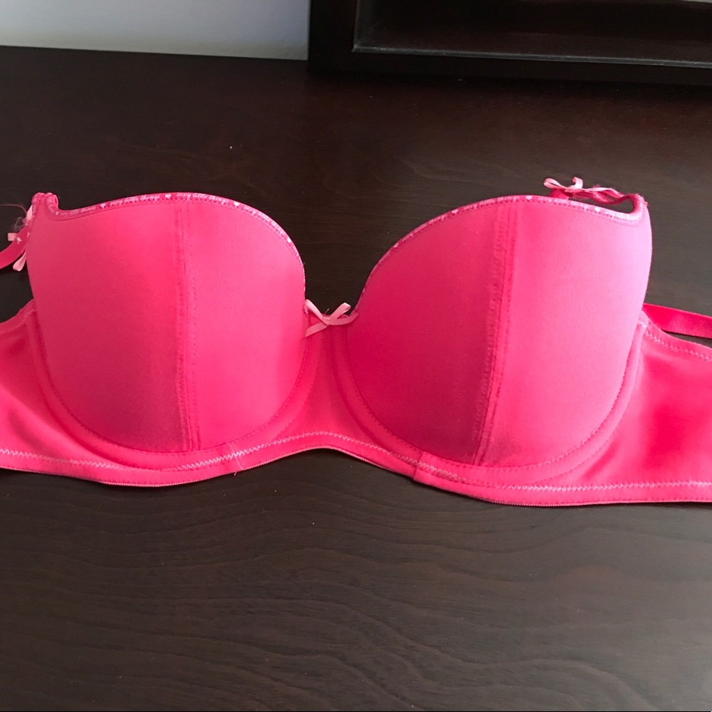 Victoria's Secret Sexy Little Thing push-up bra