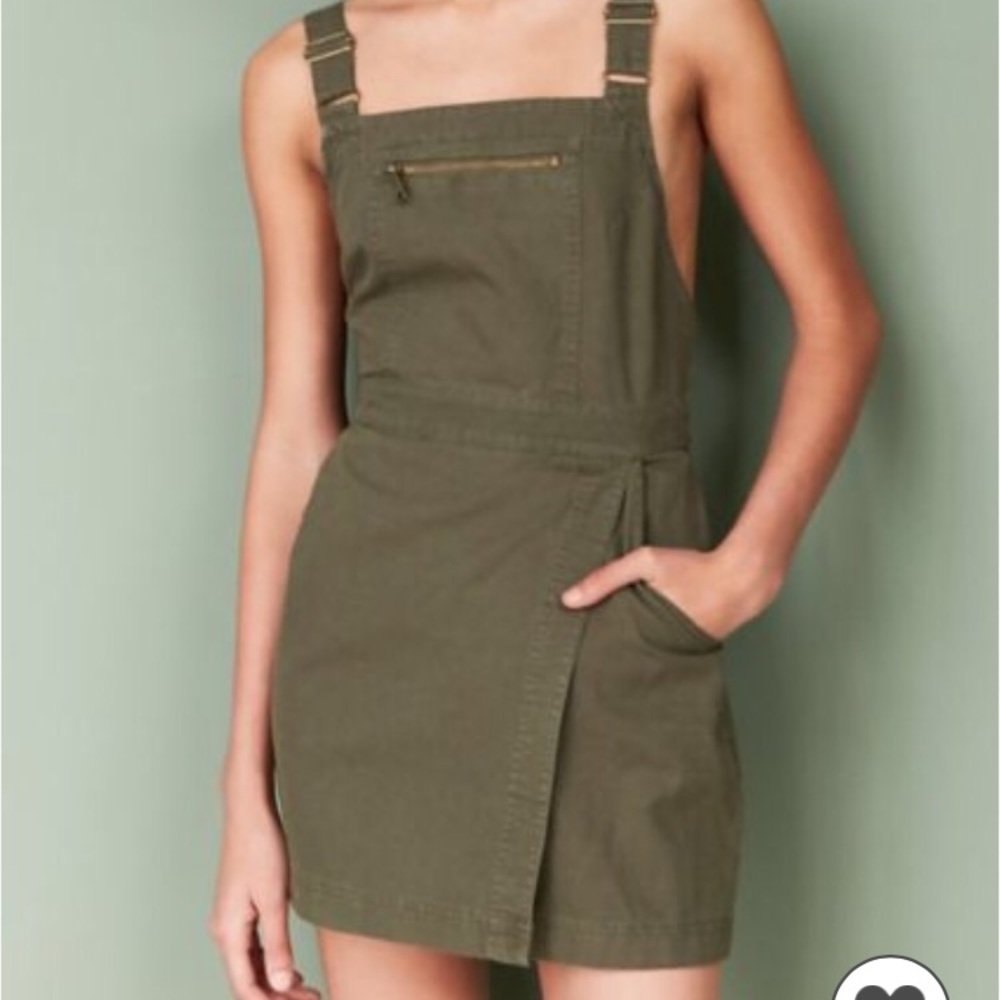 ISO BDG JESSY WRAP FRONT OVERALL MINI DRESS