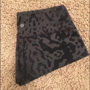 Lululemon Cheetah Wunder Under Crop