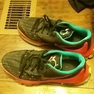 Meet your Posher, Violeta