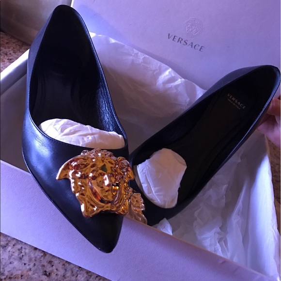 Versace Shoes - Versace size 9 flats