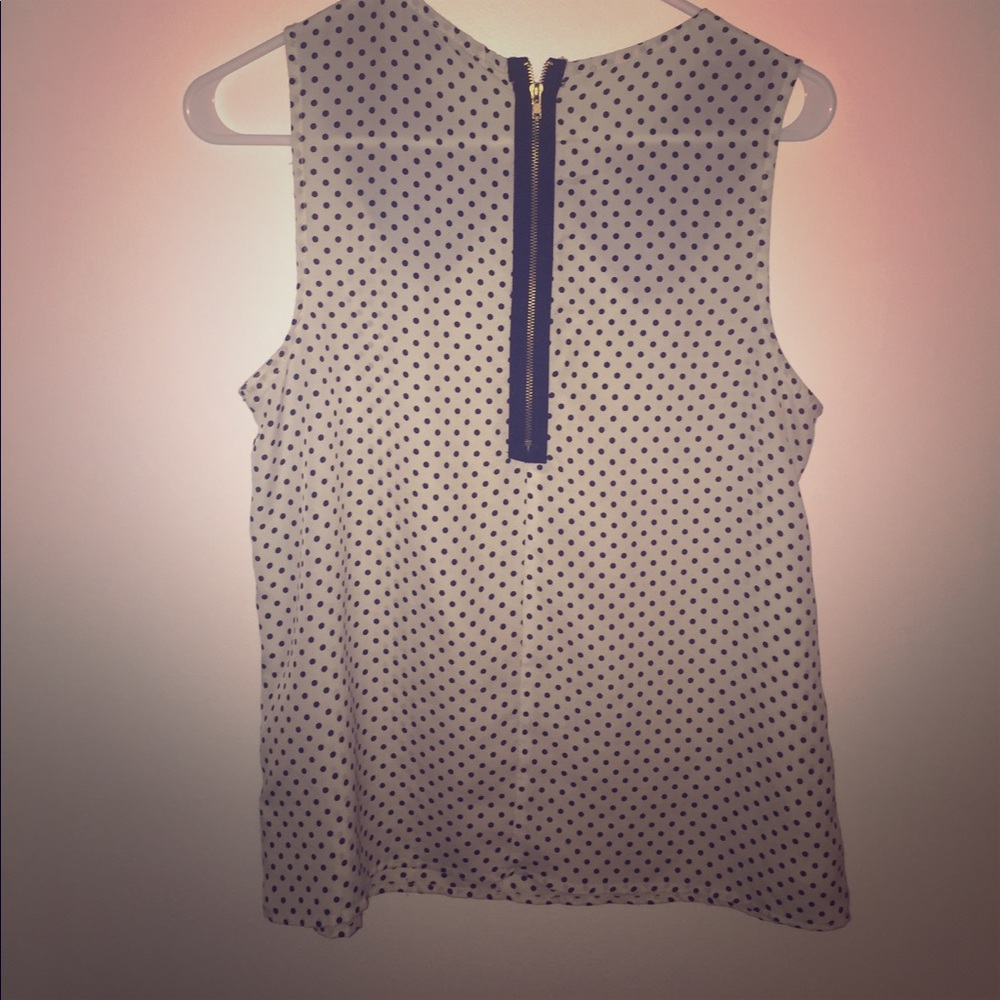 Sleeveless Blouse - Picture 3 of 3