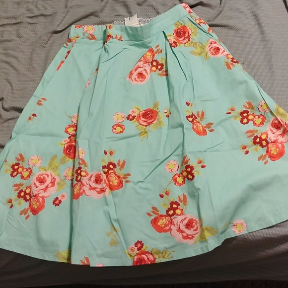 Matilda Jane Skirt - Picture 1 of 2