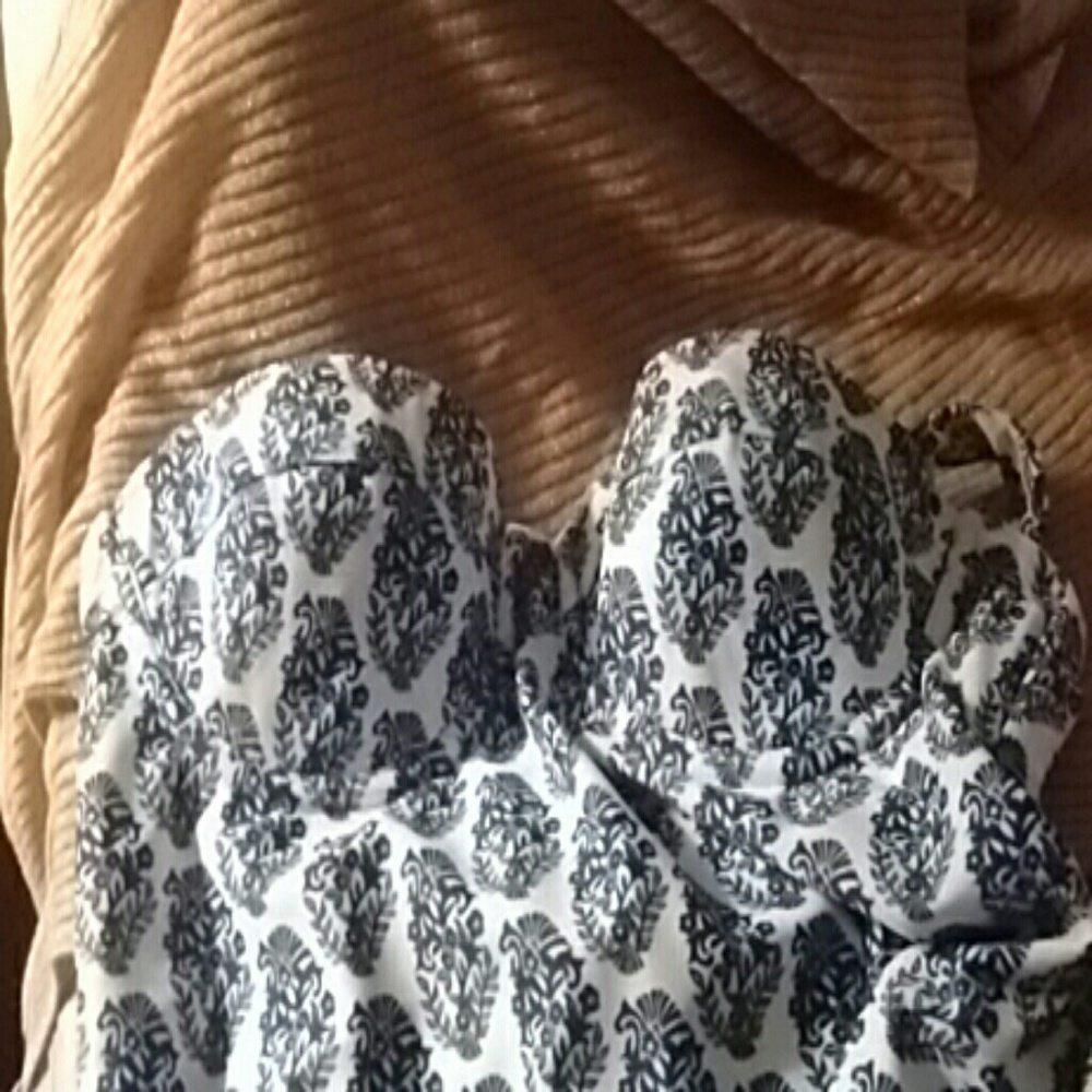 VINYARD VINES Swimsuit Top - Picture 8 of 8