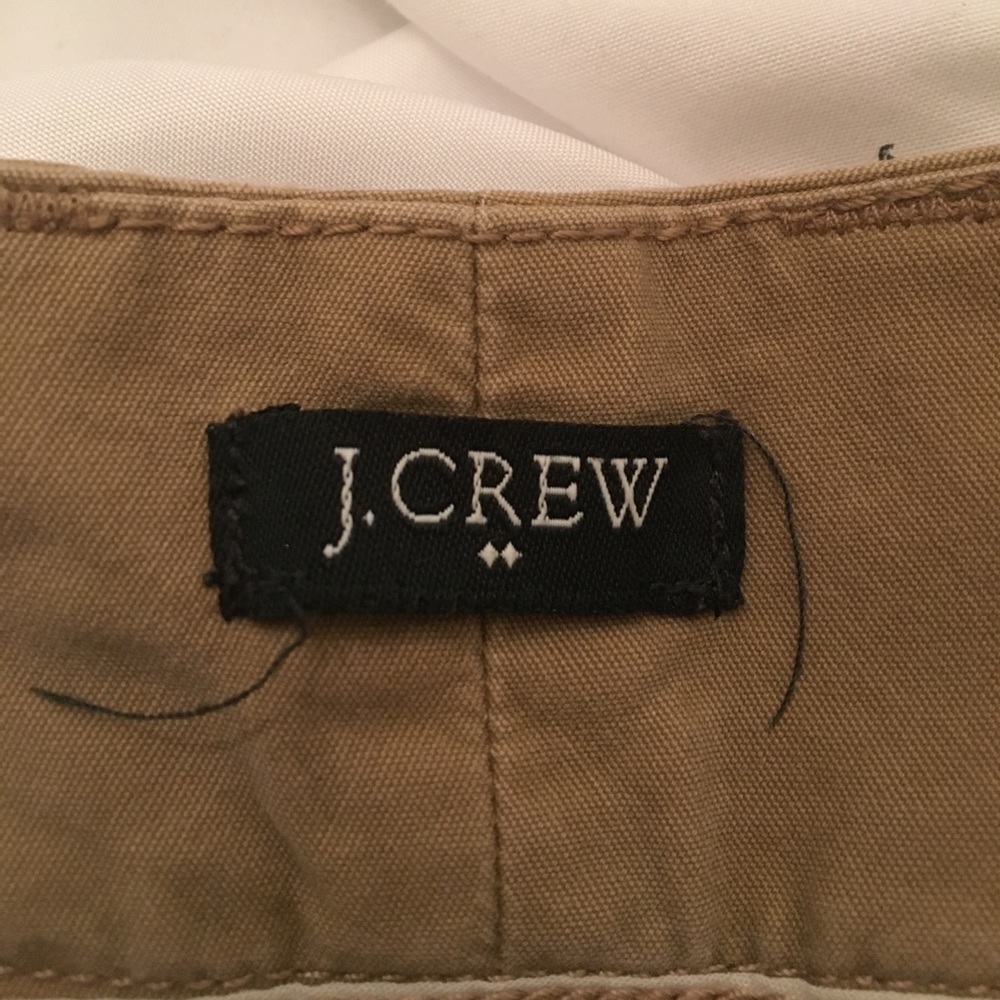 khaki shorts - Picture 3 of 4