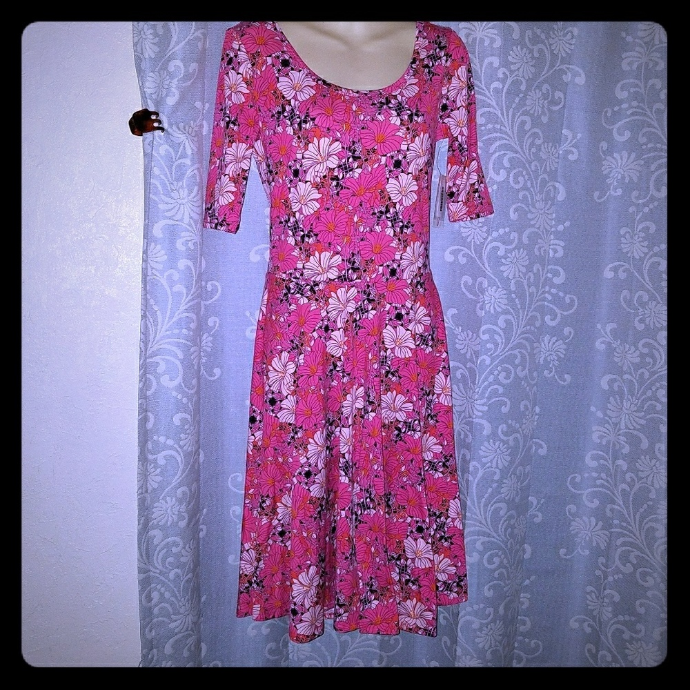 LuLaRoe Nicole dress