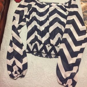 Long sleeve crop top