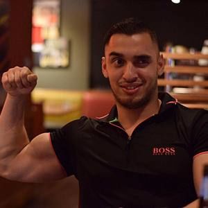 Meet your Posher, Victor