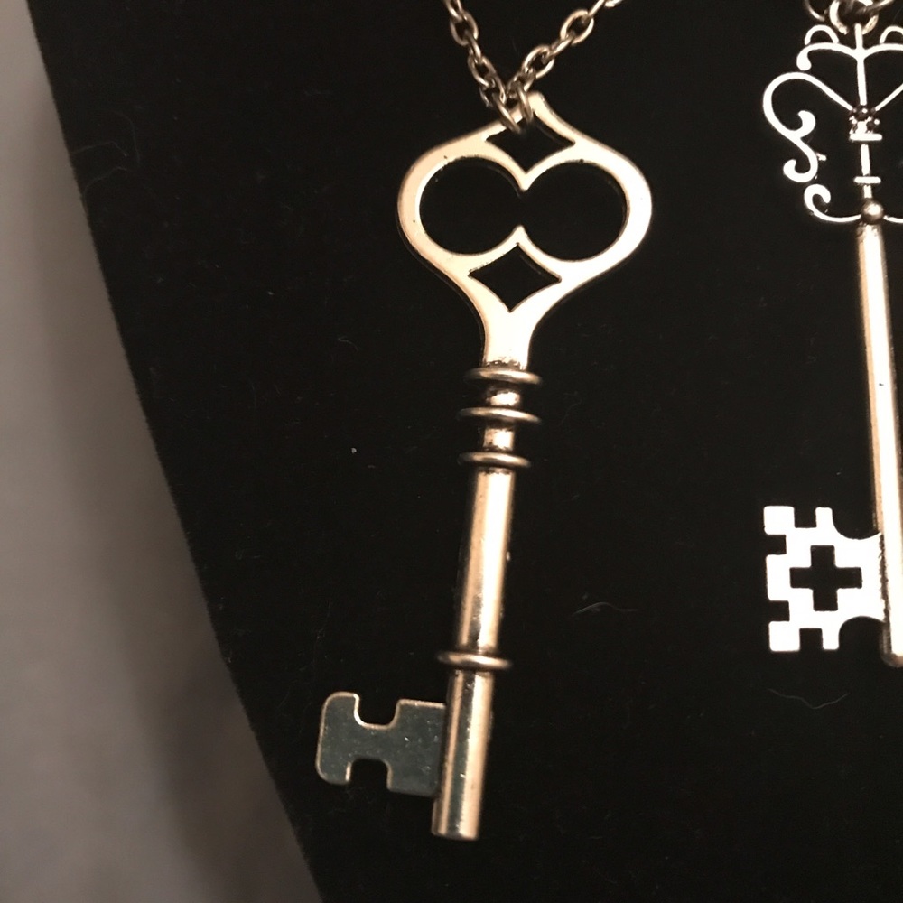 🎉HP🎉 Key to My Heart - Handmade Necklace - Picture 4 of 4