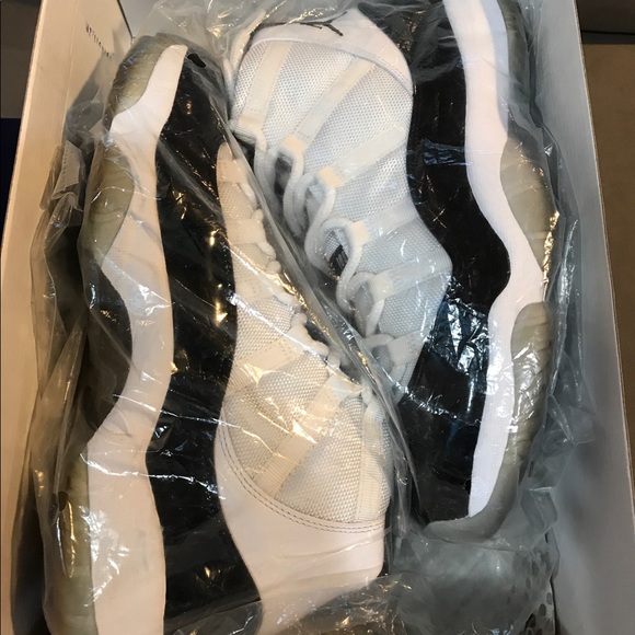 jordan retro 11 size 10.5