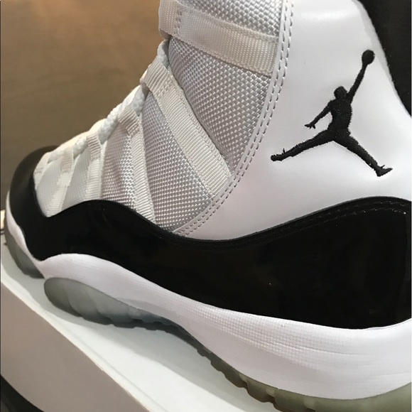 jordan retro 11 size 10.5