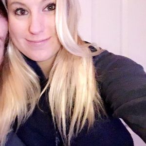 Meet your Posher, Alicia