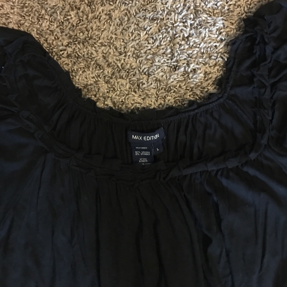 Black Top - Picture 2 of 4