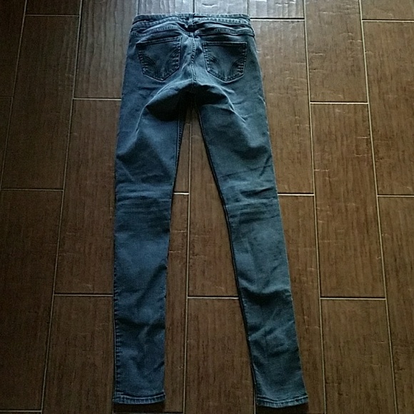 🔵Hollister Jeans - Picture 2 of 4