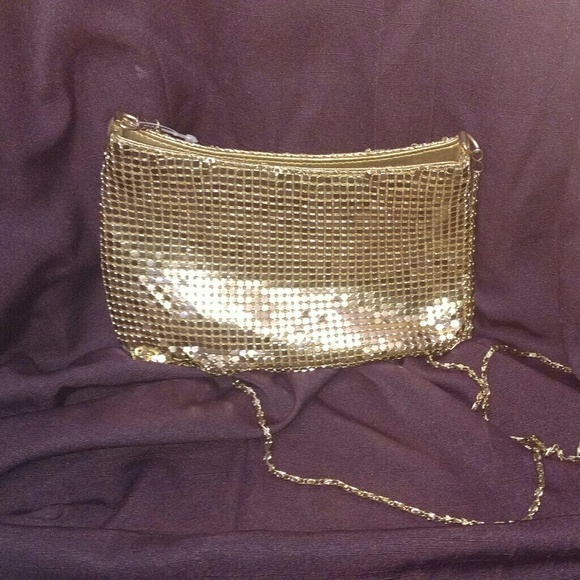 Handbags - Gold metal purse small, with gold chain.