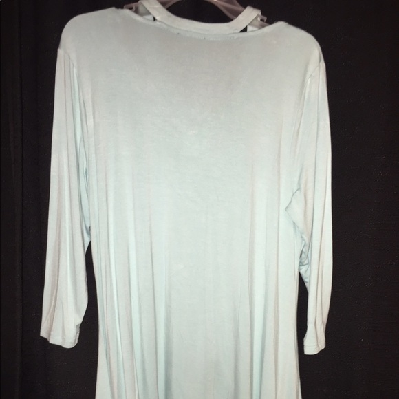 turquoise shirt with collar bone cutouts - Picture 3 of 4