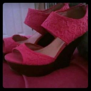 Red wedges