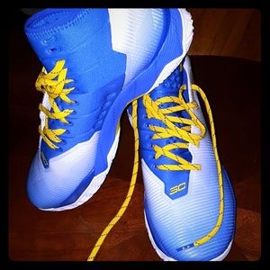 Curry 2.5 Under Arnour