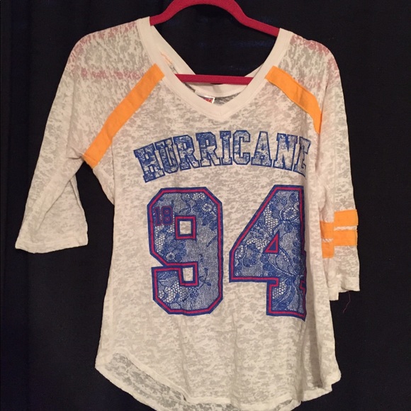 White tee shirt - Picture 1 of 2