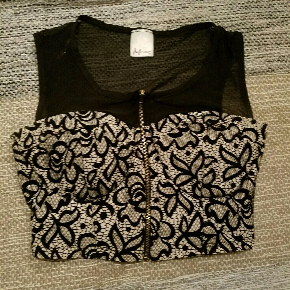 Black&tan crop top