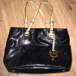 🖤✨Chic Michael Kors Tote✨🖤
