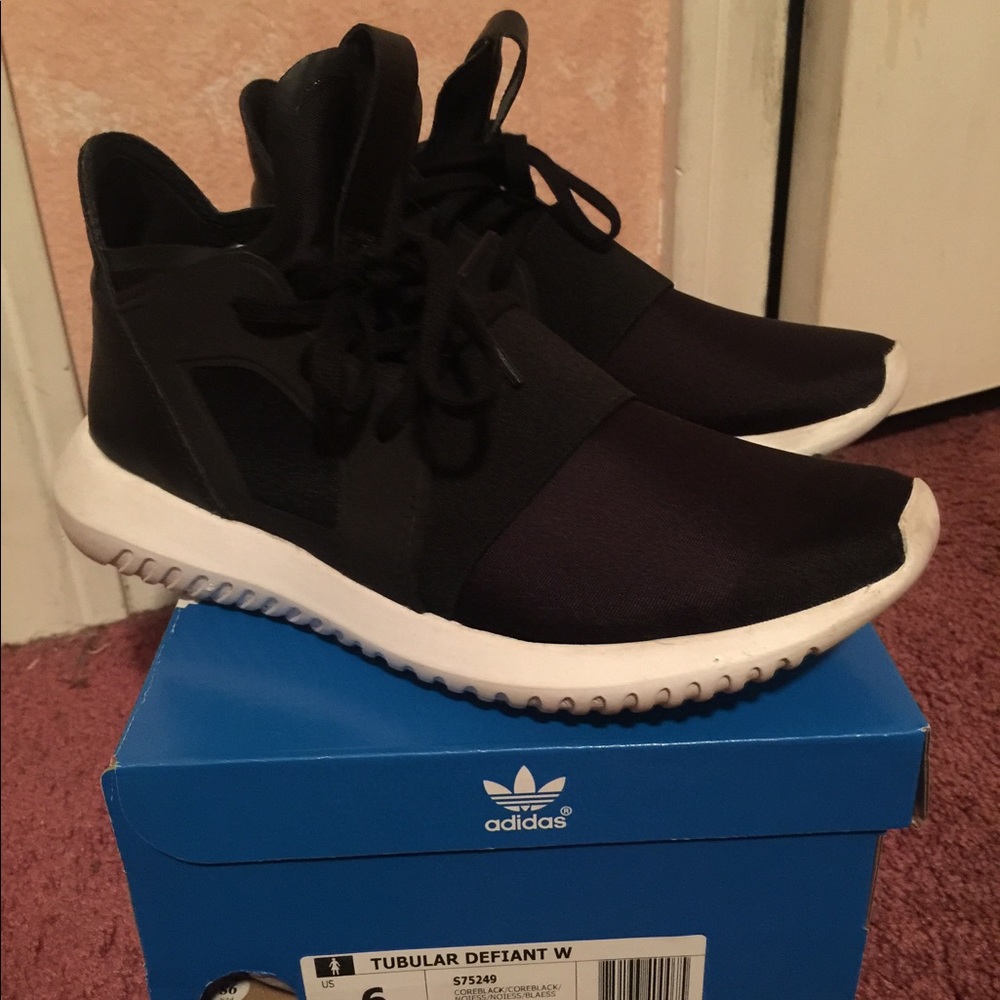 Adidas Tubular Defiant