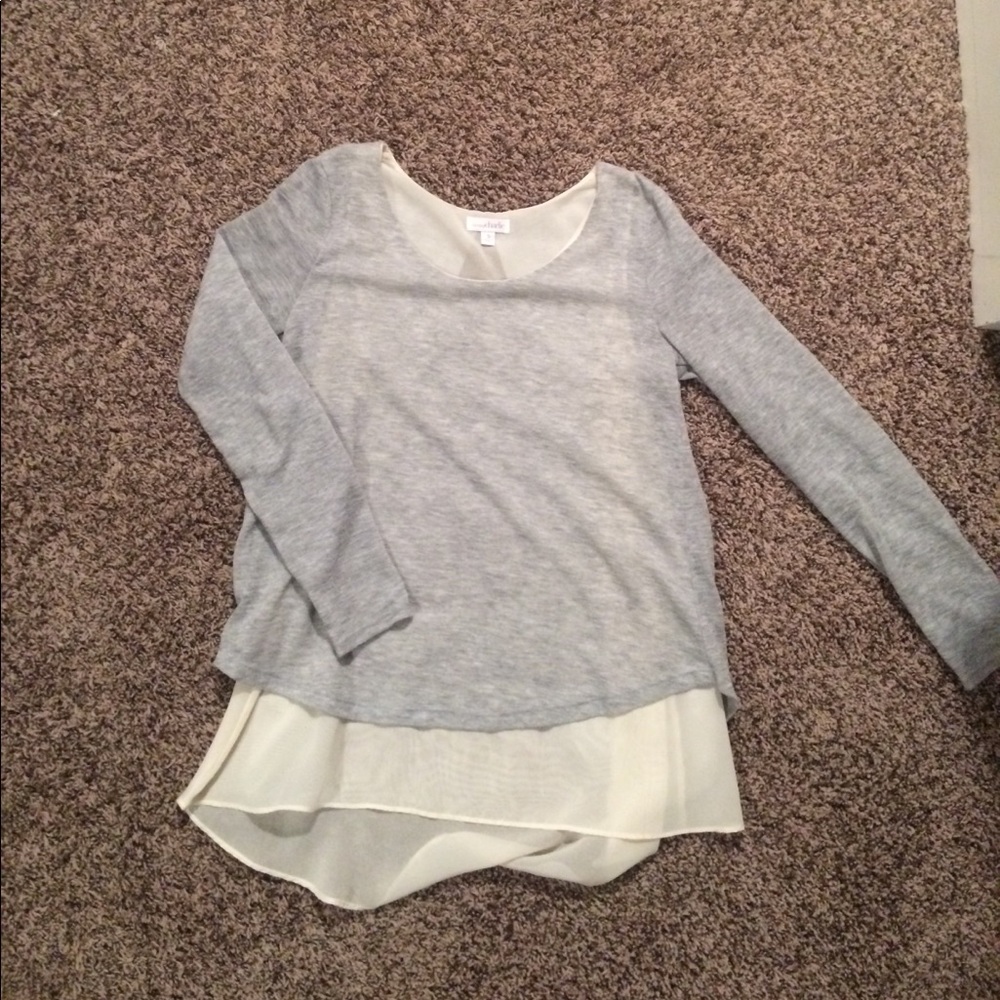 Gray top with flowy cream underlay