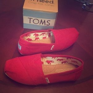 Woman's Toms