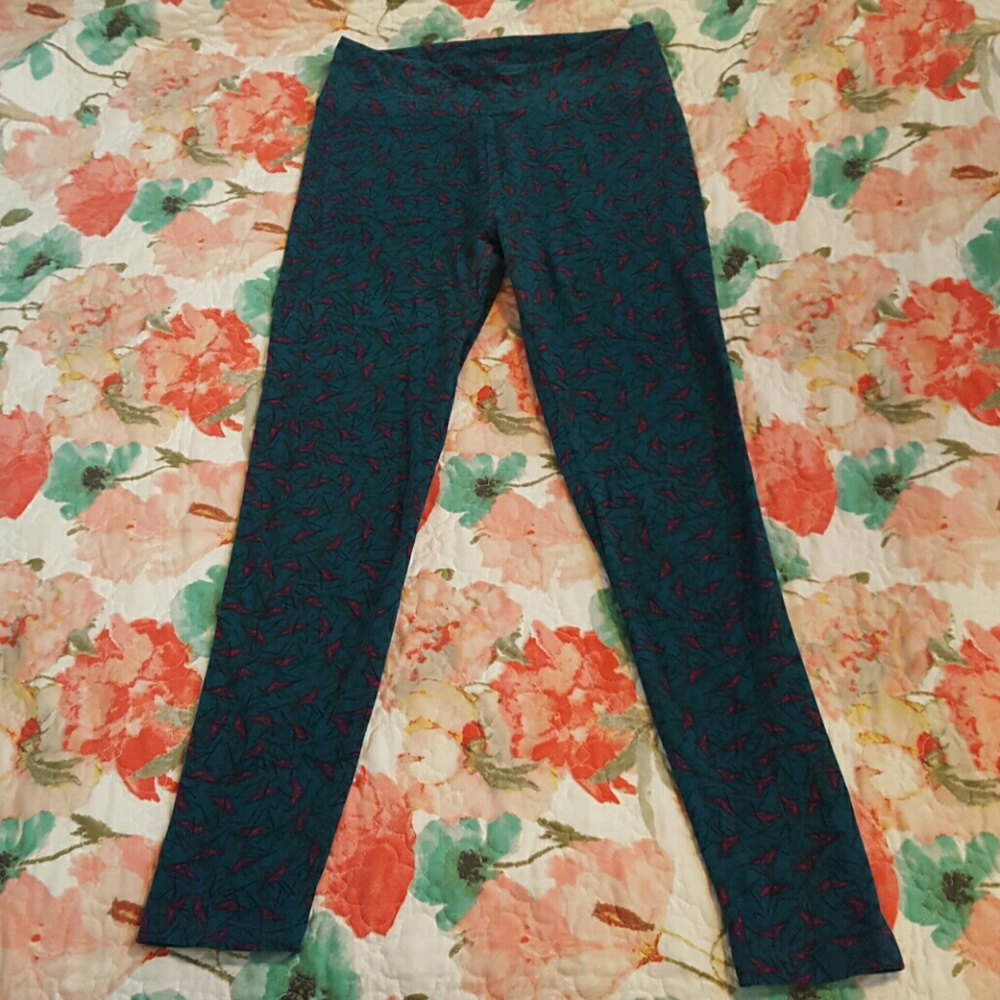 SOLD Lularoe Leggings with Cute Little Birds