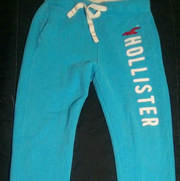 Hollister sweats - Picture 2 of 5