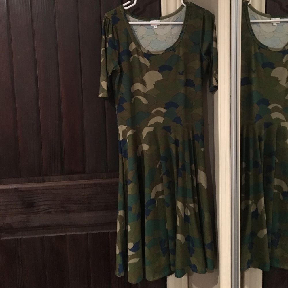 Lularoe Nicole dress