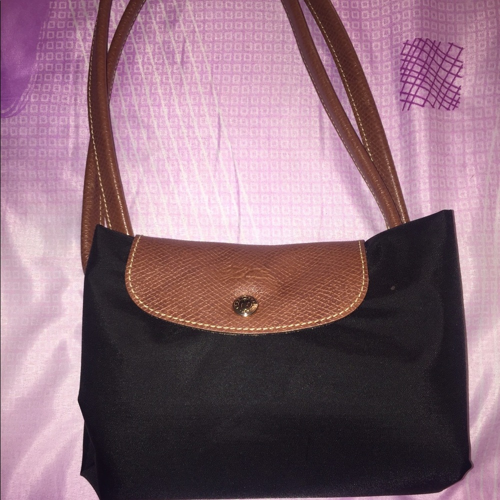 Black longchamp bag
