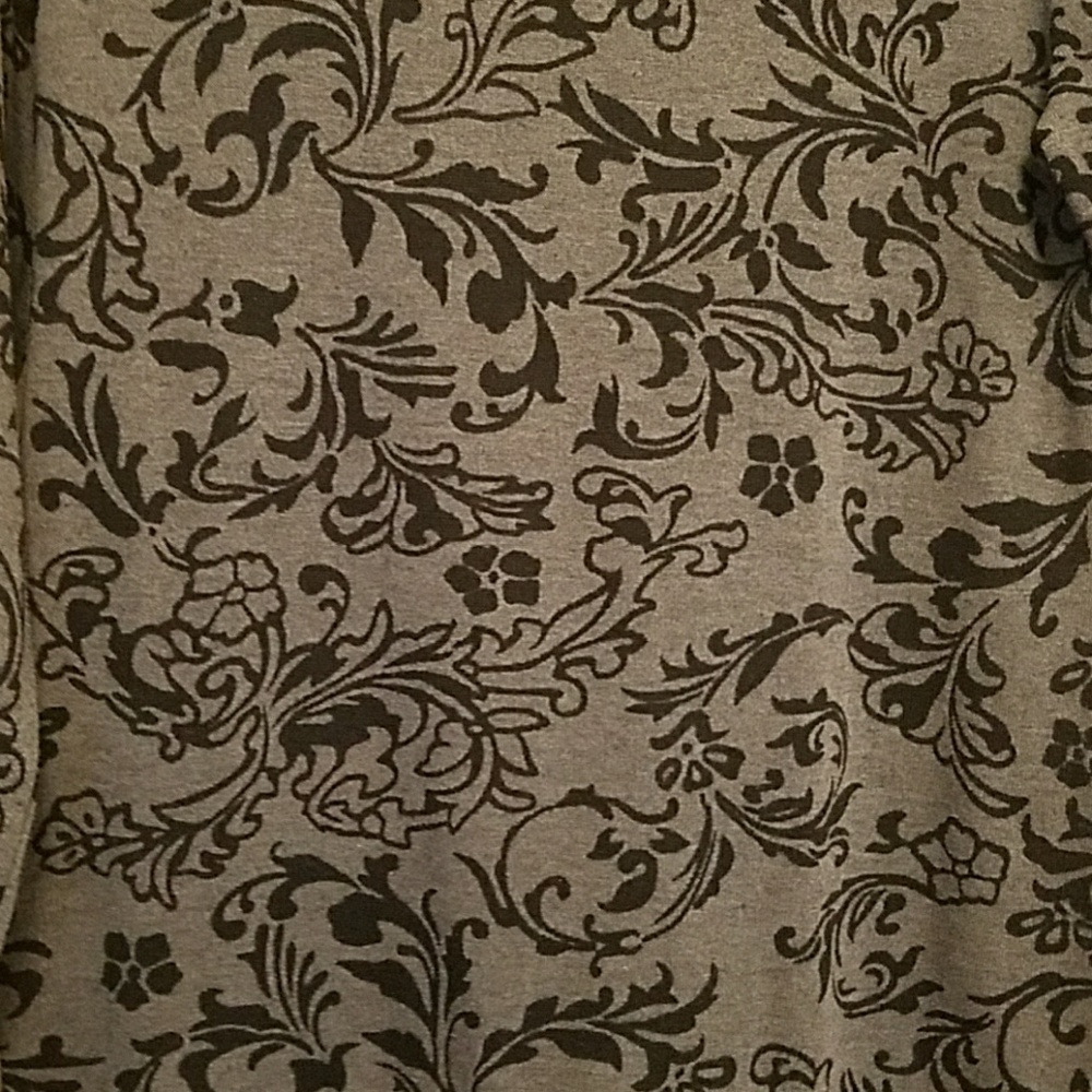 Top - Picture 3 of 3