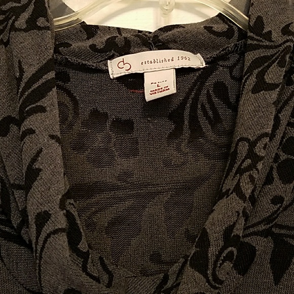 Top - Picture 2 of 3