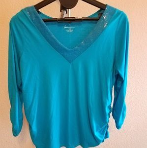 Turquoise v-neck tee