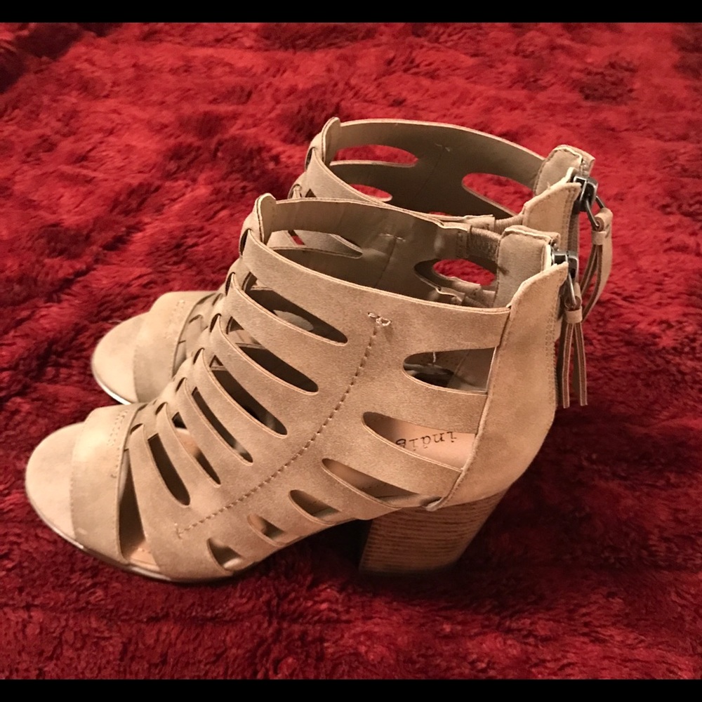 NWOB Indigo Perky Heeled Booties NBW