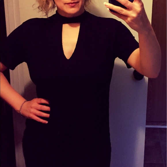 Black Choker Top - Picture 2 of 2