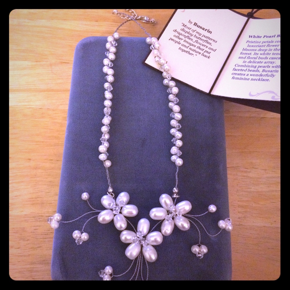 Novica White Pearl Bouquet necklace