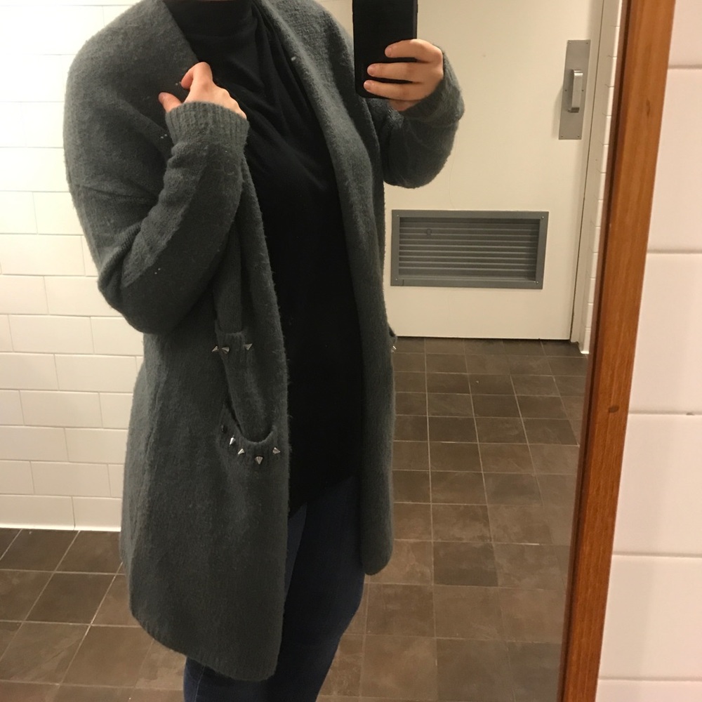 BCBG sweater cardigan