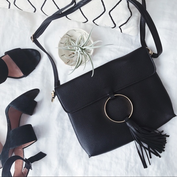 Handbags - Crossbody bag with fringe hoop