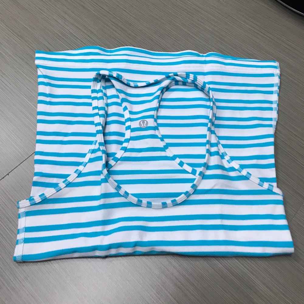 Lululemon cool racerback tank size 4