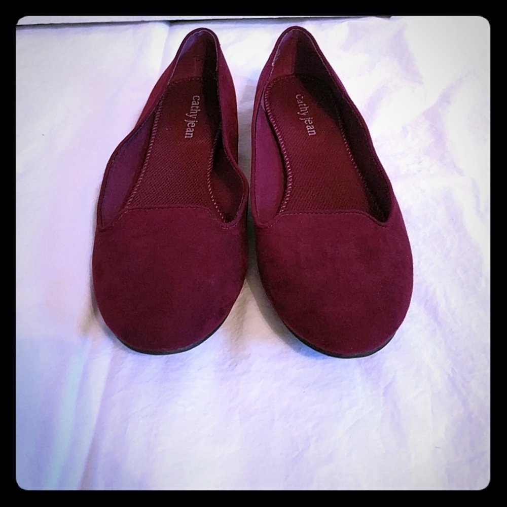 Cathy jean velvet flats. Size 8