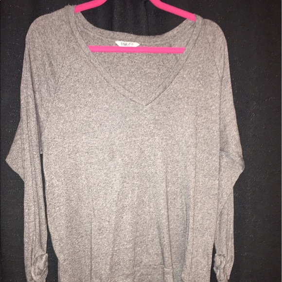 Great sweater/ pull over top. - Picture 1 of 4