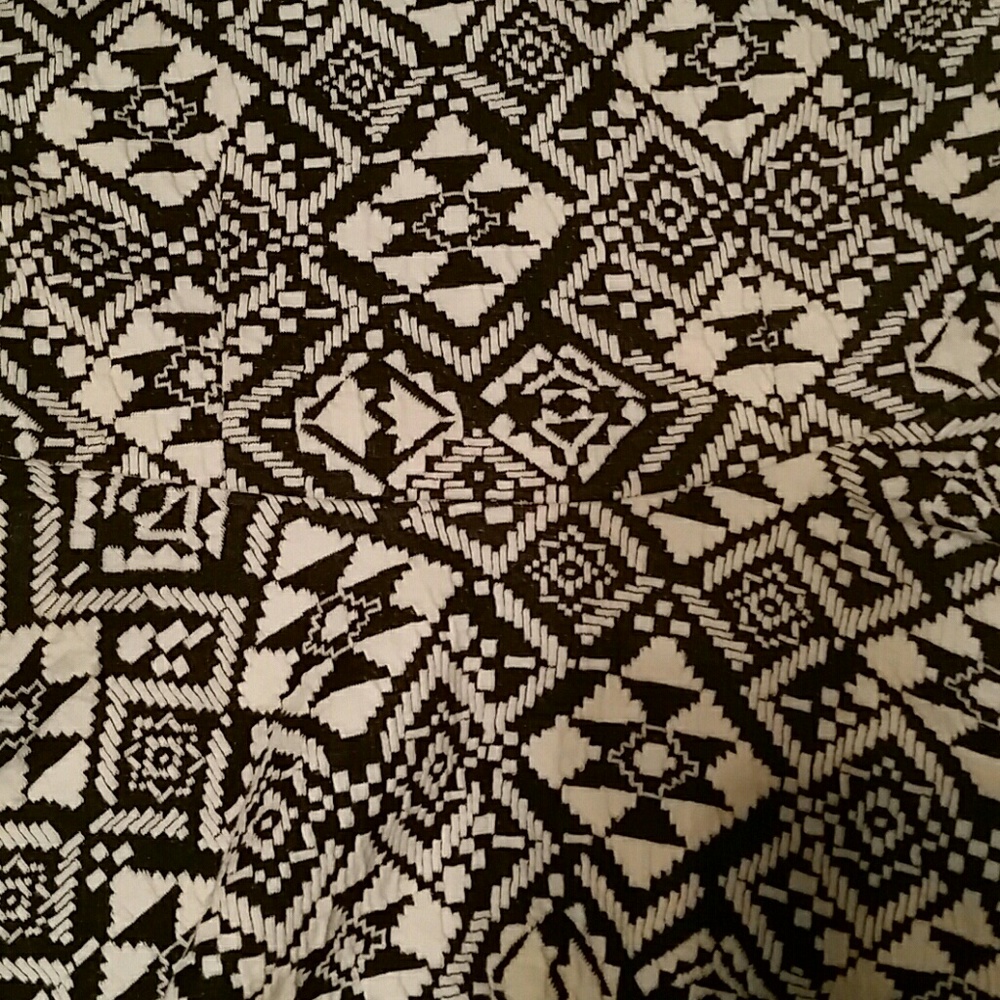 Aztec peplum top - Picture 2 of 3