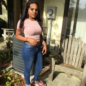 Meet your Posher, Teyonna