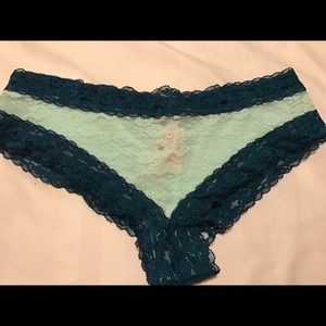 New with tags, never worn VS Pink blue panties
