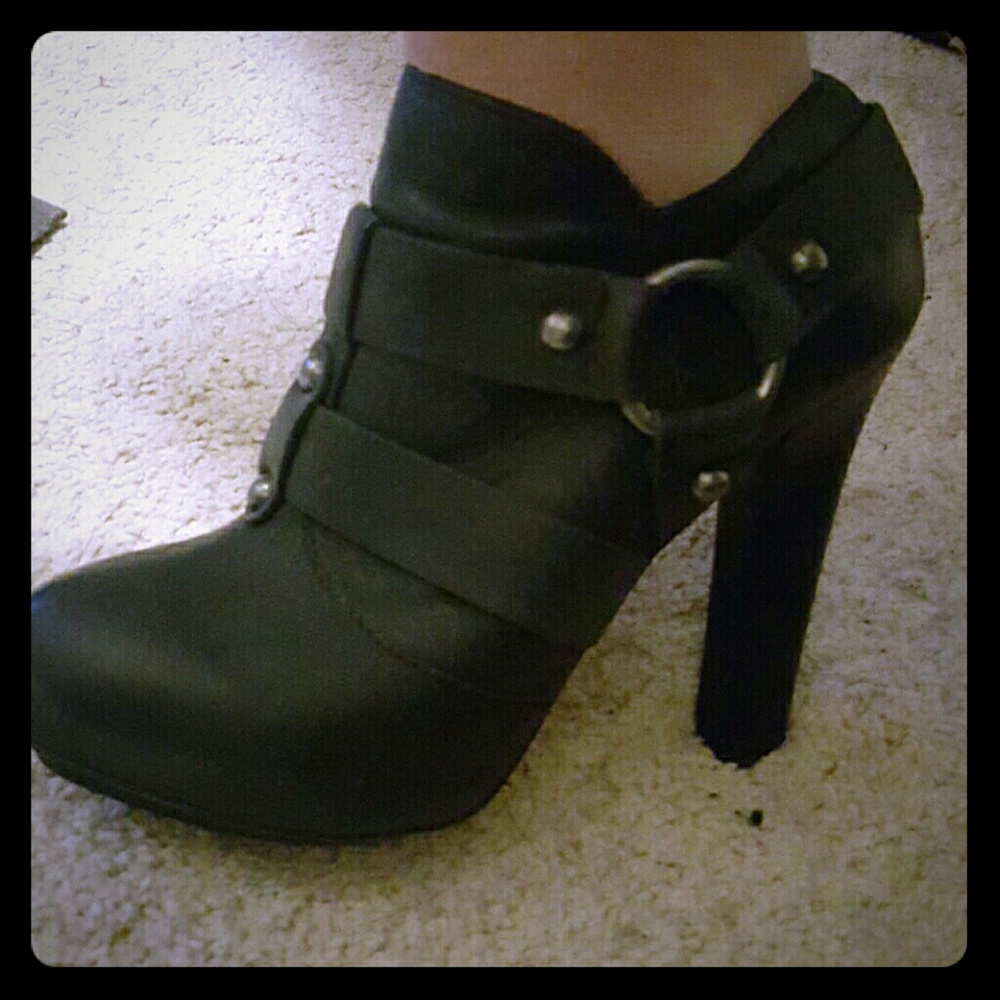 TRUE RELIGION BOOTIE