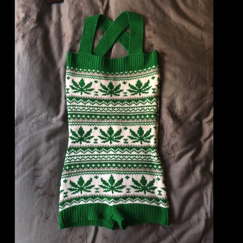Knitty kitty 🐱 high times romper