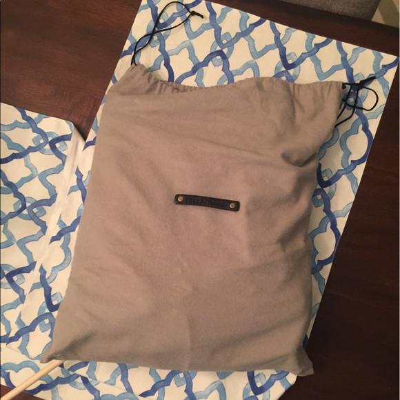 Mike and Chris handbag - Picture 5 of 6