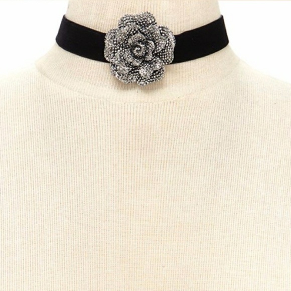 ⬇️Reduced! ⬇️ Pave Black Rose Choker - Picture 3 of 3